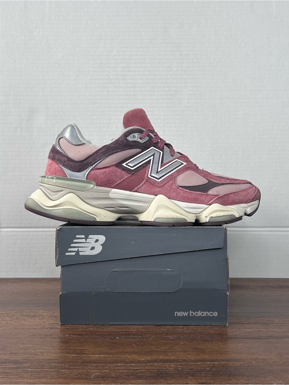 New Balance 9060 Cherry Blossom Mineral Red Truffle Rain Cloud M9/W10.5